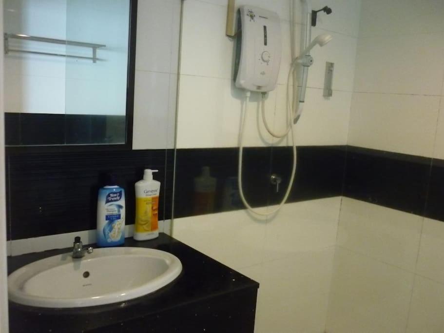 Apartemen At Middle Floor Sea View