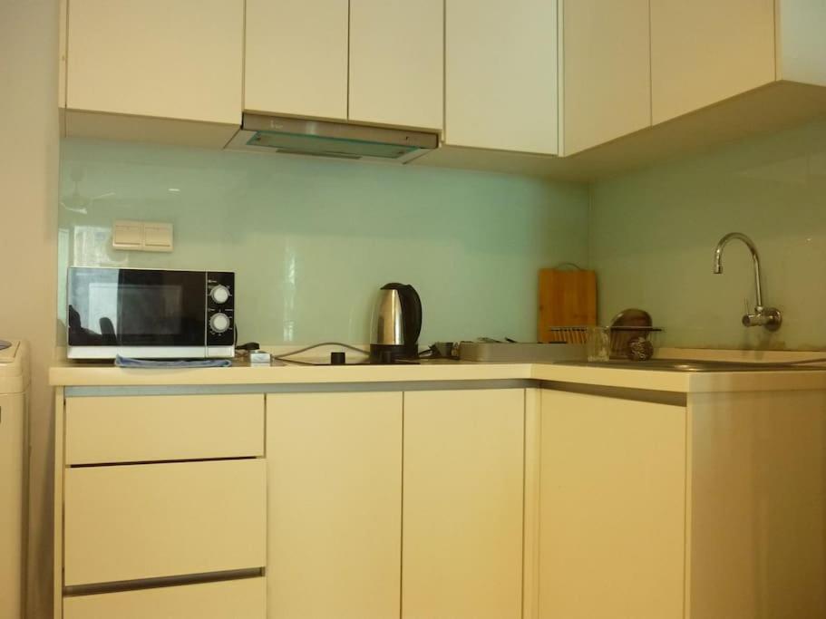 At Middle Floor Sea View Apartment