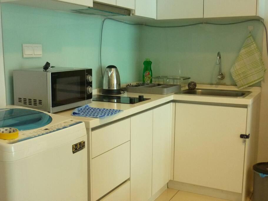Apartment At Middle Floor Sea View George Town