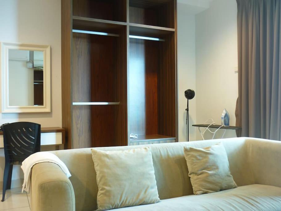 At Middle Floor Sea View